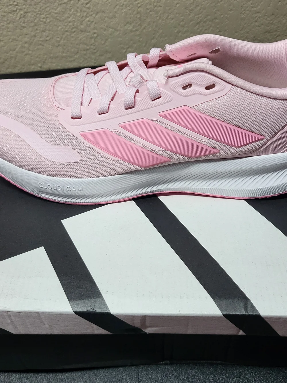 *NEW* Adidas Runfalcon 5 J Sandy Pink IE0528 -Size 7 Women's Size 8 w/Tags & Box
